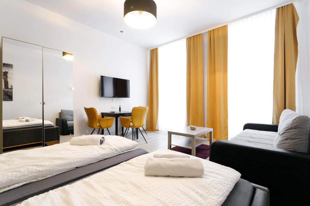 Wf-apartment Westbahnhof Appartamento *
